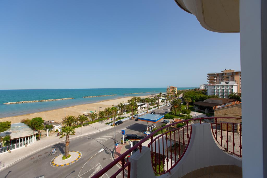 Hotel Ambassador Grottammare Room photo