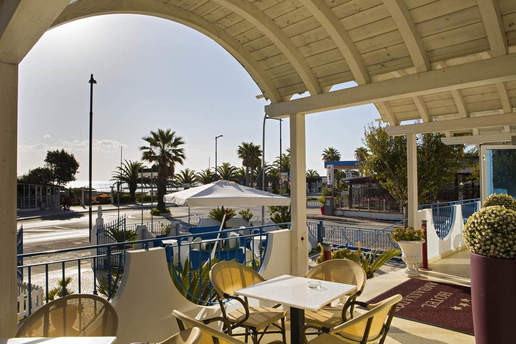 Hotel Ambassador Grottammare Exterior photo