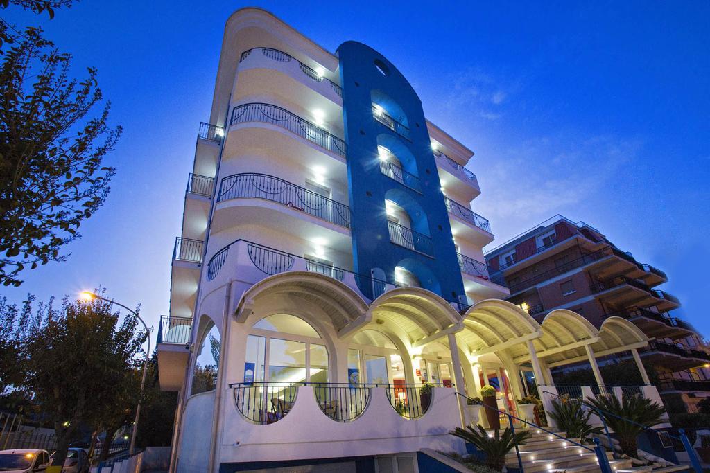 Hotel Ambassador Grottammare Exterior photo