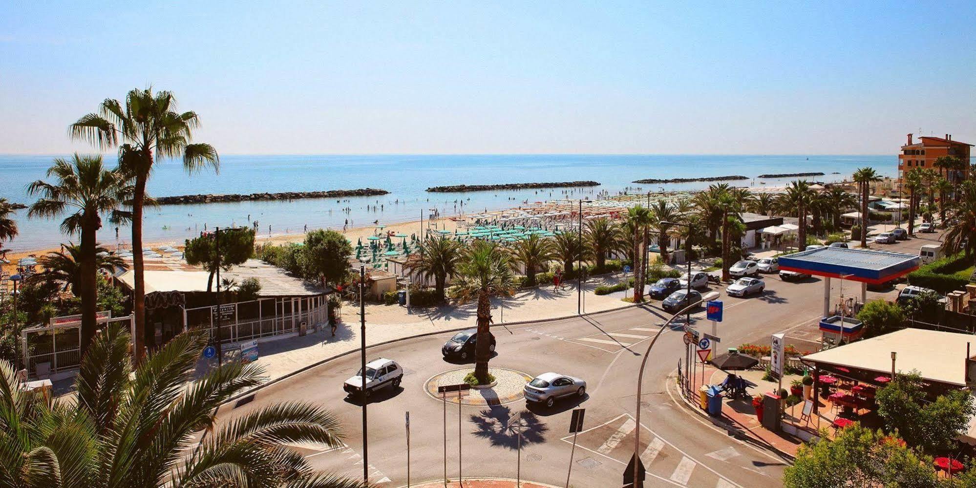 Hotel Ambassador Grottammare Exterior photo